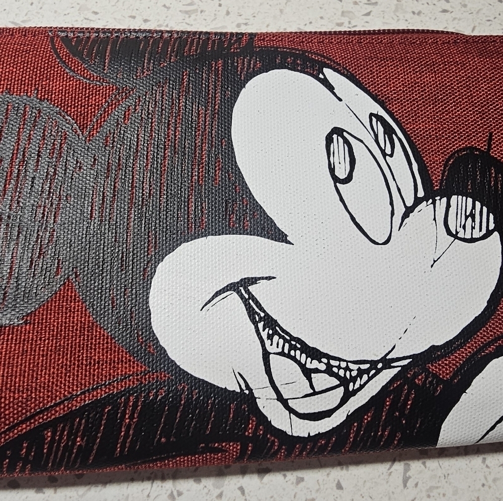 Like New Disneyland Sketch Mickey Wallet/clutch/crossbody bag - Picture 2 of 9
